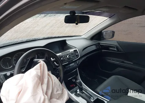 2017 Honda Accord Lx z USA, uszkodzony, nr VIN 1HGCR2F30HA062764